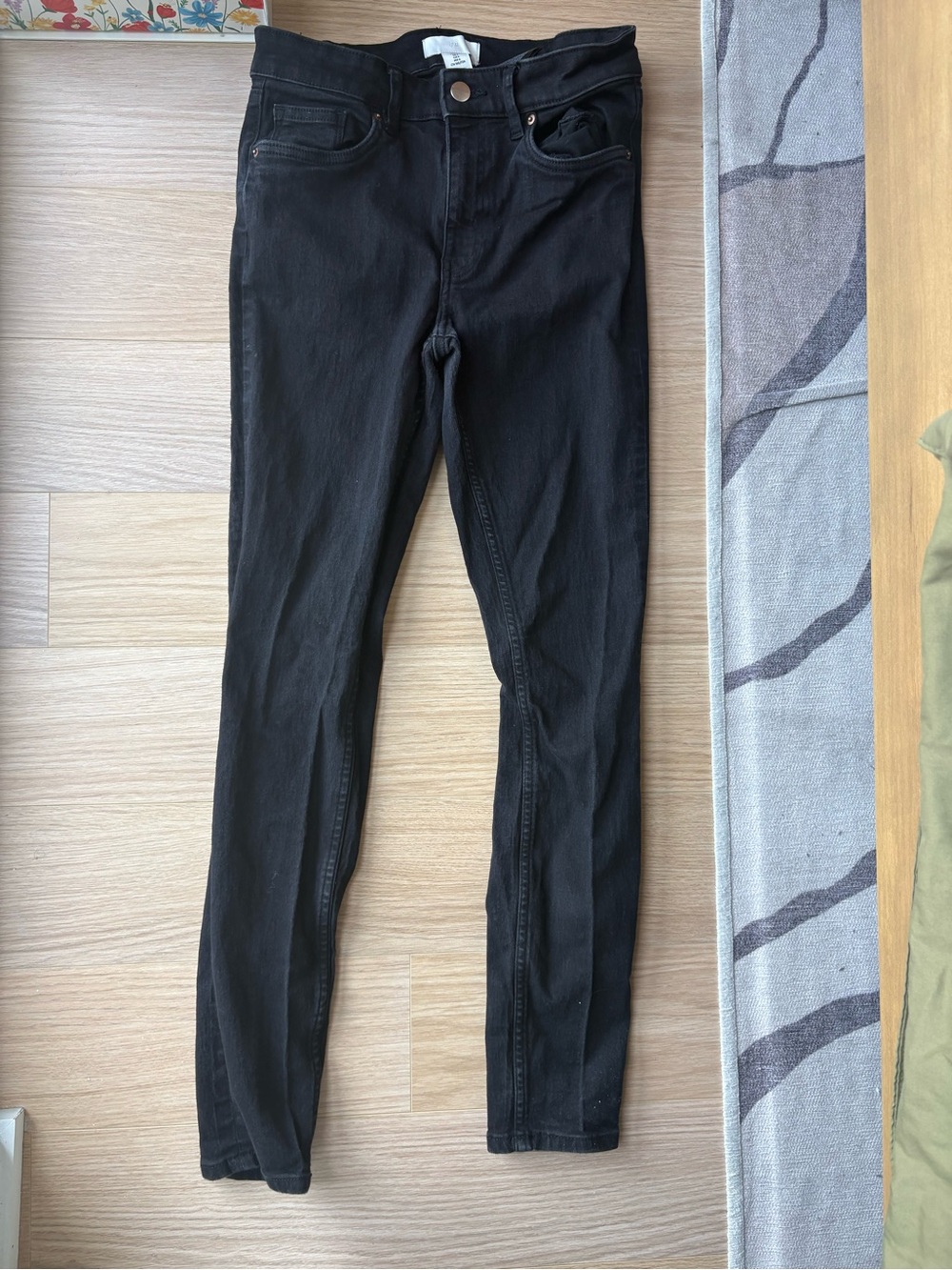 H&M Black Women's Skinny Jeans